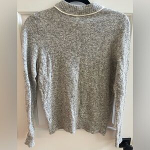 ATHLETA GRAY TRANSIT CREW MERINO WOOL SWEATER Size Small